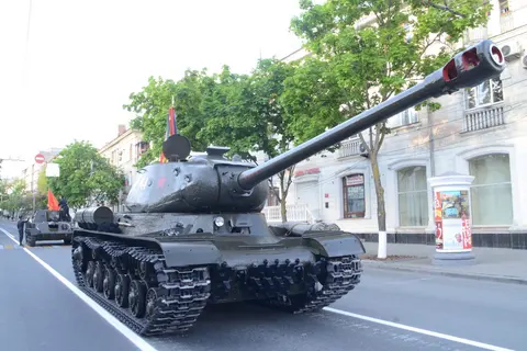 D-25 122 mm tank gun, 122 mm tank and self-propelled gun family, Artillery