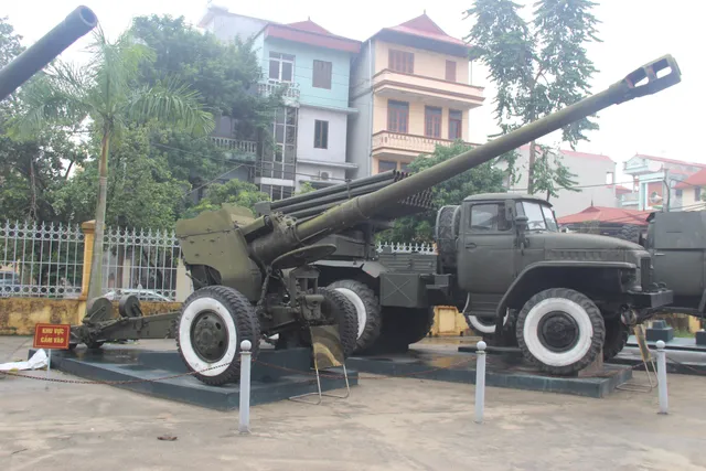 D-74 122 mm field gun, 122 mm towed field gun, Artillery - view 2