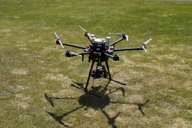 DJI Matrice 600 weaponized quadcopter, Commercial hexacopter UAV adapted for munition drops, Aircraft & UAVs - view 2