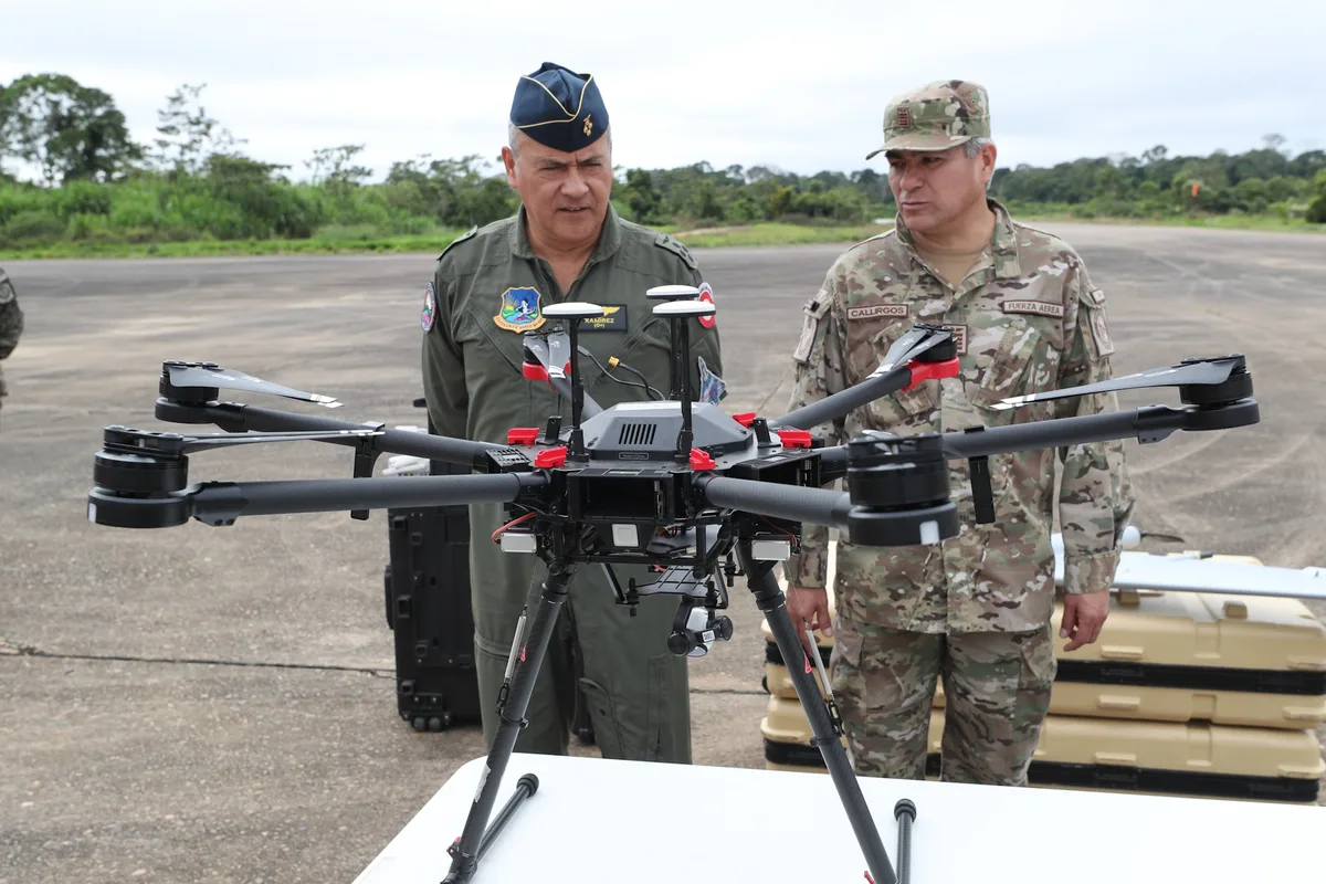 DJI Matrice 600 weaponized quadcopter, Commercial hexacopter UAV adapted for munition drops, Aircraft & UAVs - 2023 Israel-Hamas War