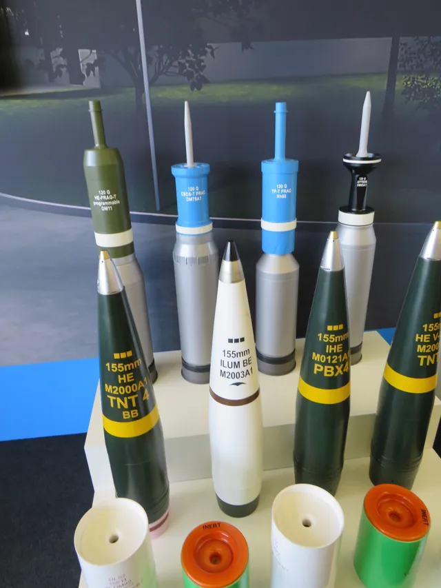DM121 155 mm high-explosive shell, 155 mm high-explosive artillery shell, Munitions - view 1