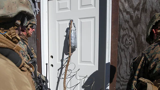 Door-breaching explosive charge, Explosive breaching charge, Infantry Weapons