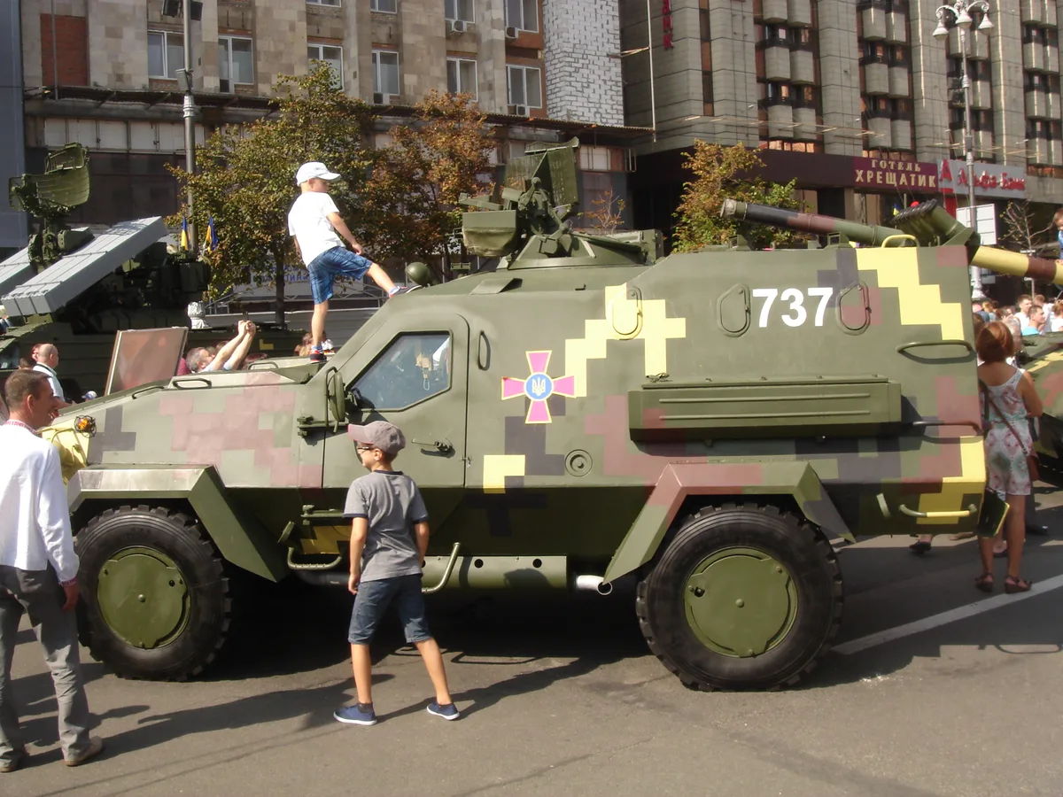 Dozor-B, 4x4 light armored personnel carrier, Armored Vehicles