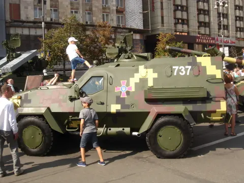 Dozor-B, 4x4 light armored personnel carrier, Armored Vehicles