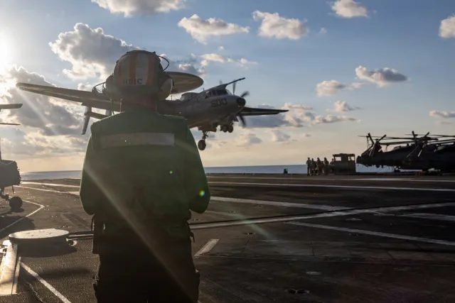 E-2D Advanced Hawkeye, Carrier-based airborne early warning and control aircraft, Aircraft & UAVs - view 1