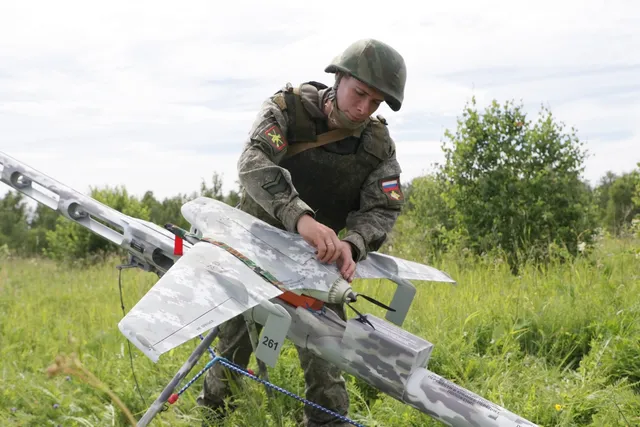 Eleron-3, Short-range reconnaissance UAV, Aircraft & UAVs - view 2