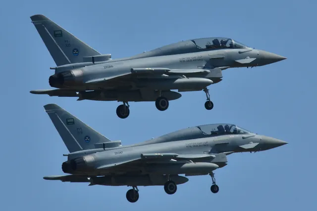 Eurofighter Typhoon, Twin-engine multirole combat aircraft, Aircraft & UAVs - view 2