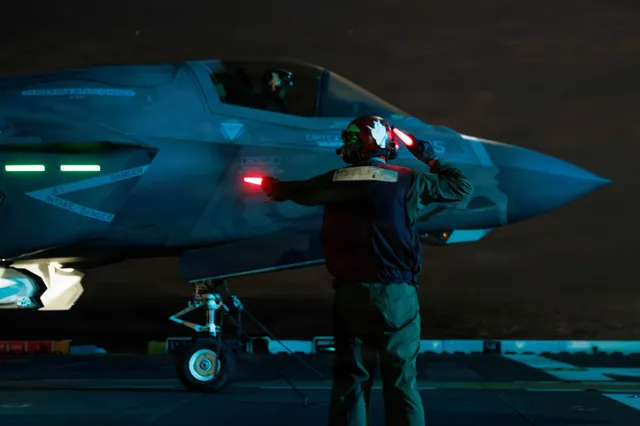 F-35B Lightning II, STOVL stealth multirole fighter, Aircraft & UAVs - view 2