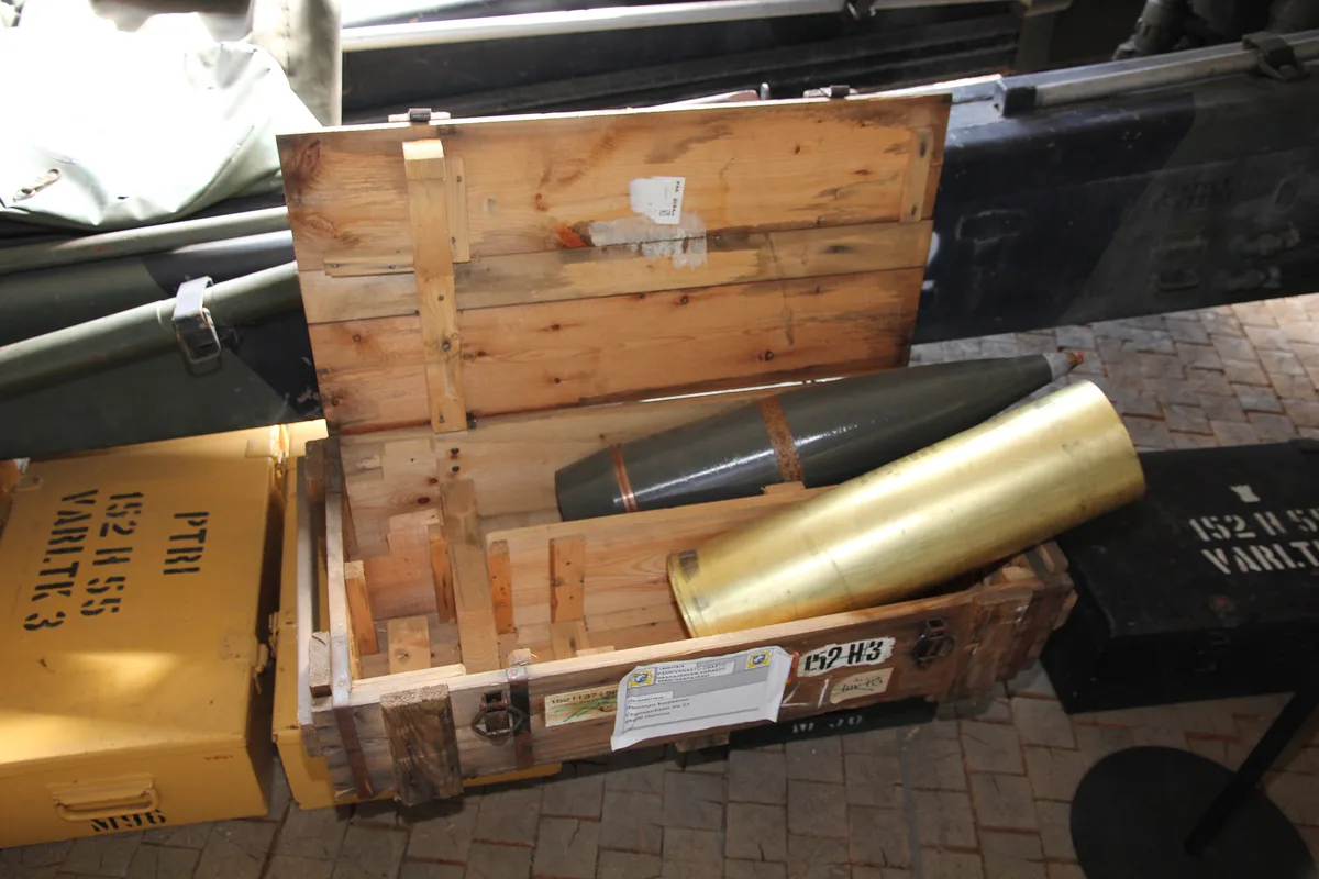 F-533K high-explosive shell, 152 mm old high-explosive shell, Munitions
