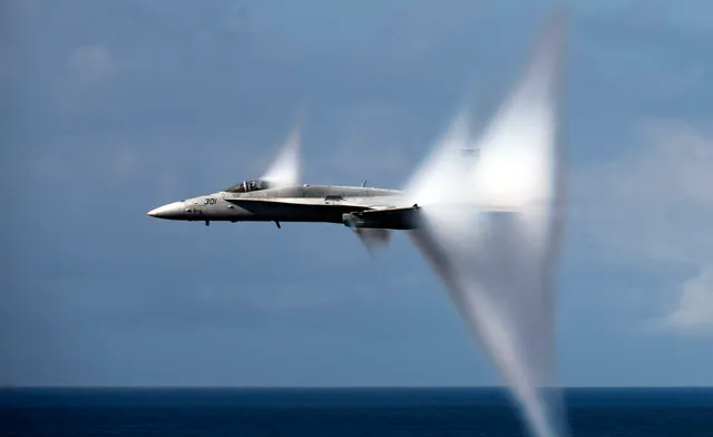 F/A-18 Hornet (Tactical), Carrier-capable multirole strike fighter, Aircraft & UAVs - view 1