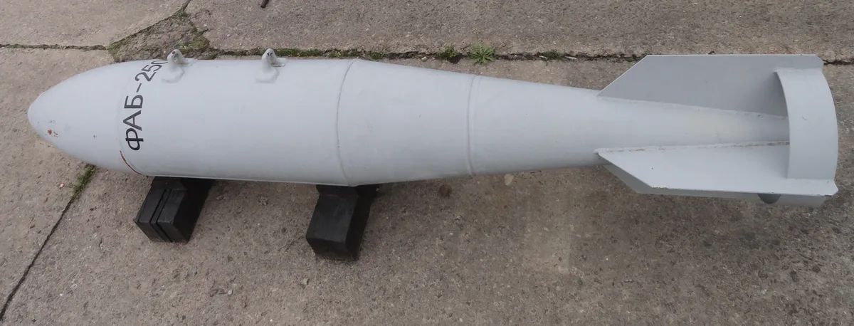 FAB-250 UMPK, 250 kg glide-and-correction bomb, Munitions