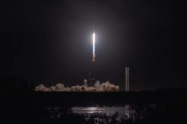 Falcon 9, Reusable two-stage orbital rocket, Support Equipment - view 1