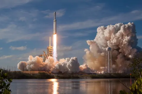Falcon Heavy, Partially reusable heavy-lift orbital launch vehicle, Support Equipment