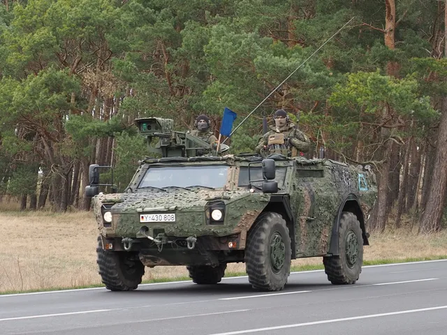 Fennek Reconnaissance Vehicle, Armored reconnaissance vehicle, Armored Vehicles - view 2