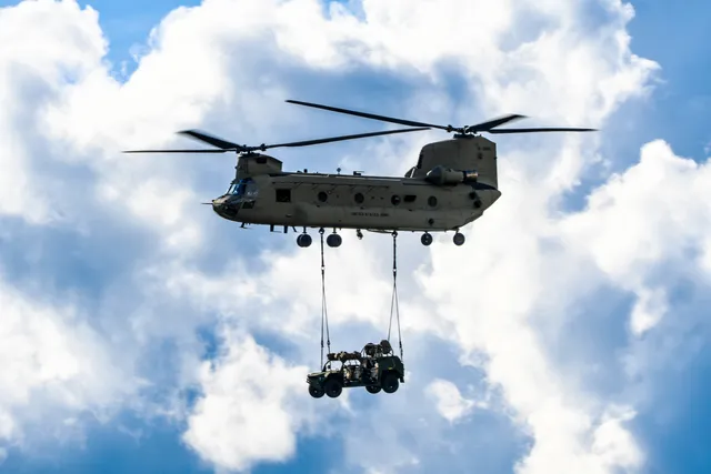 Flyer F72-LD, Air-transportable light tactical vehicle, Support Equipment - view 2