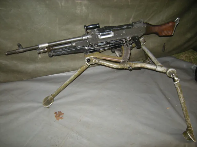 FN MAG general-purpose machine gun, 7.62x51mm NATO general-purpose machine gun, Infantry Weapons - view 3