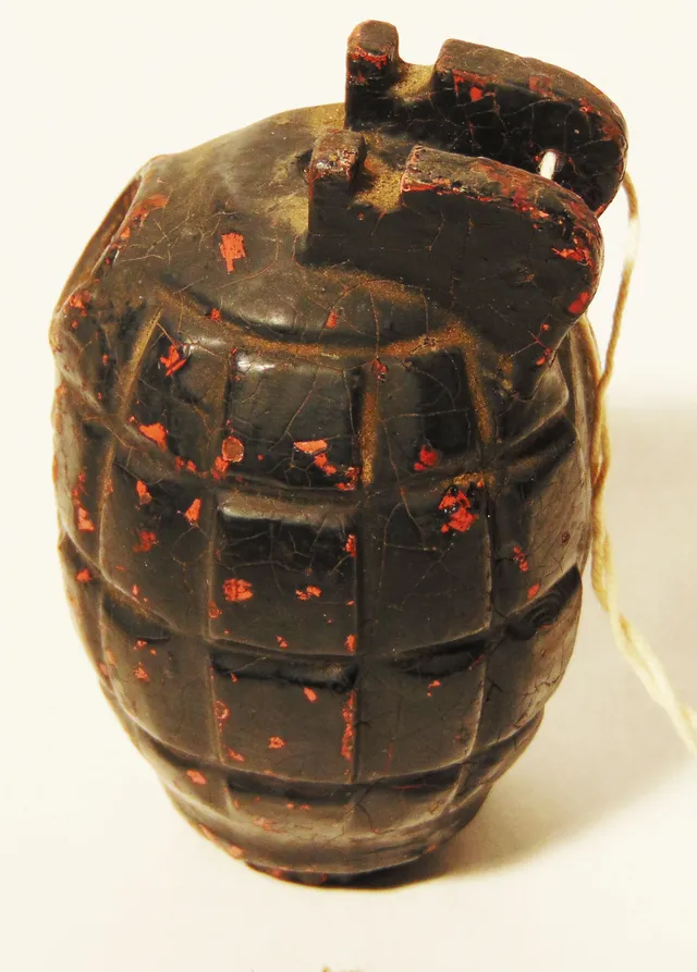 Fragmentation hand grenade, Fragmentation hand grenade, Infantry Weapons - view 3