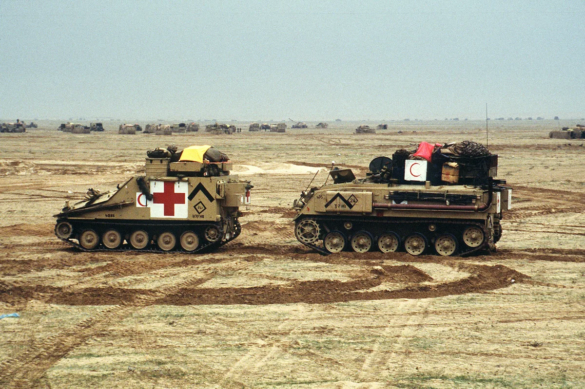 FV104 Samaritan, Tracked armored ambulance, Armored Vehicles