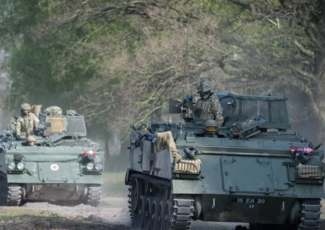 FV430 Bulldog, Tracked armored personnel carrier, Armored Vehicles - view 1