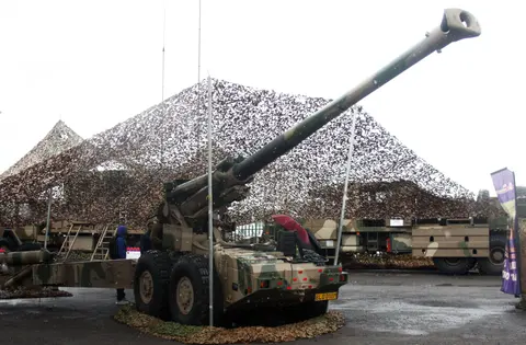 G5 155 mm howitzer, 155 mm towed gun-howitzer, Artillery