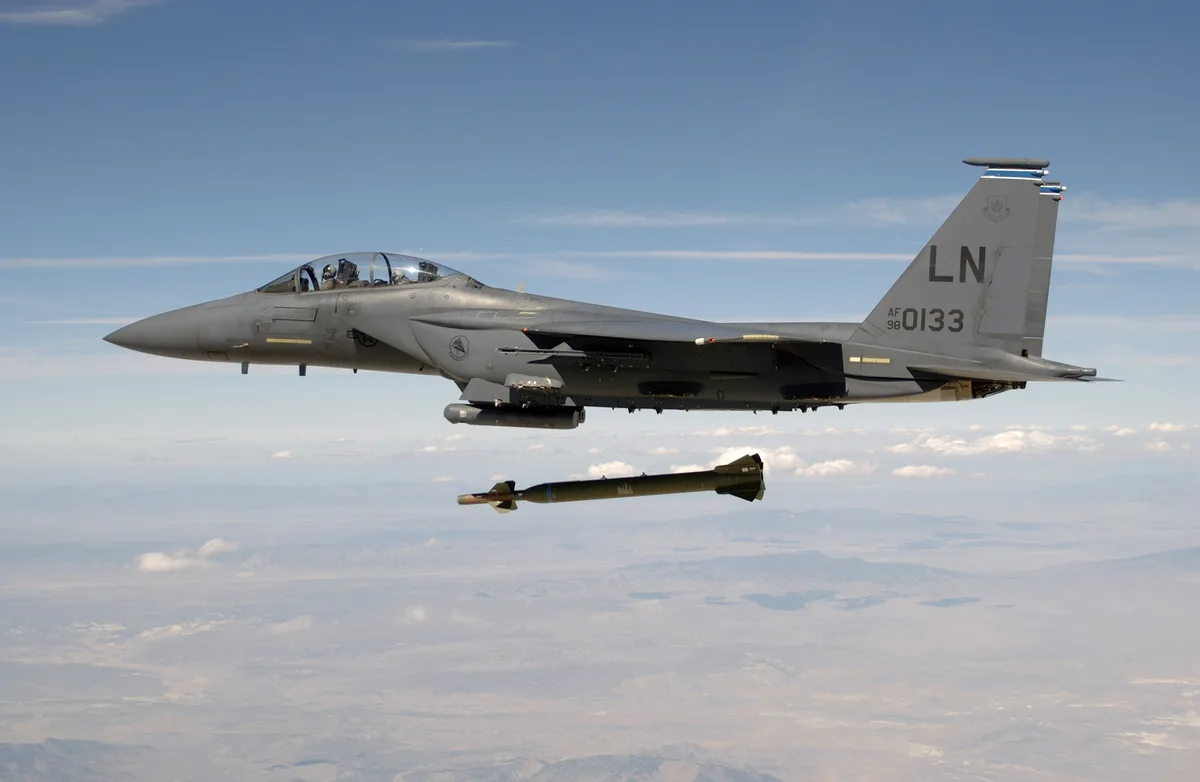 GBU-28 Paveway III, 5,000-pound laser-guided penetrator bomb, Munitions