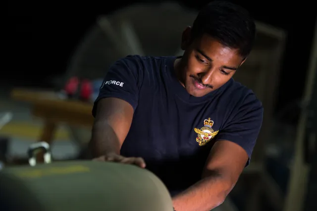 GBU-32 1,000-pound Joint Direct Attack Munition, 1,000-pound GPS/INS-guided bomb kit, Munitions - view 6