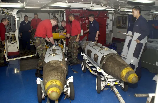 GBU-35 BLU-110 Joint Direct Attack Munition, 1,000-pound GPS/INS-guided bomb, Munitions - view 1