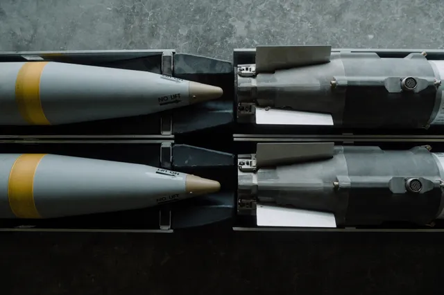 GBU-39/B Small Diameter Bomb I, 250-pound GPS/INS-guided glide bomb, Munitions - view 2