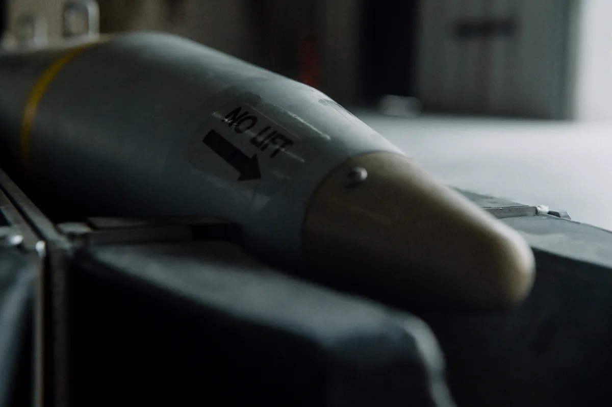 GBU-39/B Small Diameter Bomb I, 250-pound GPS/INS-guided glide bomb, Munitions