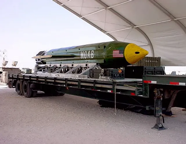 GBU-43/B MOAB, GPS/INS-guided massive ordnance air blast bomb, Munitions - view 2