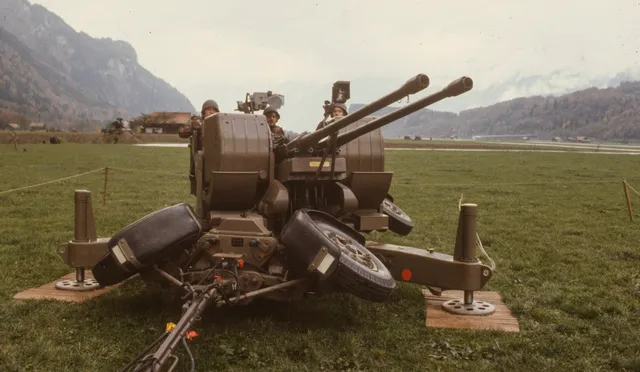 GDF-001 / GDF-002 anti-aircraft gun, Towed twin 35 mm anti-aircraft gun, Air Defense - view 1