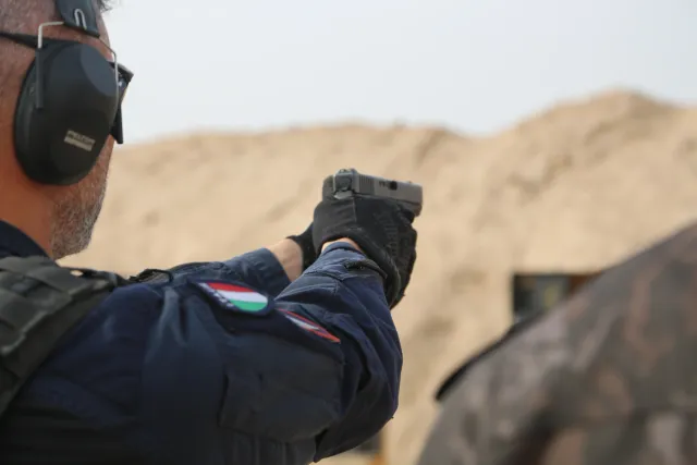 Glock 19 pistol, Compact 9 mm semiautomatic pistol, Infantry Weapons - view 3