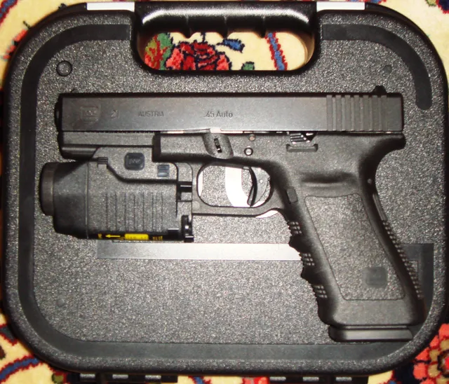 Glock 21, .45 Auto semi-automatic pistol, Infantry Weapons - view 3