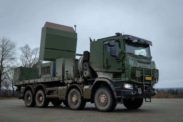 Ground Master 200, Mobile medium-range air-surveillance radar, Air Defense - view 2