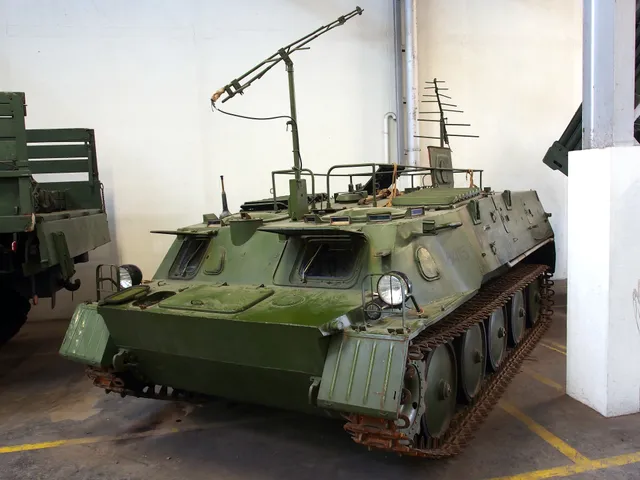 GT-MU, Amphibious tracked armored personnel and utility carrier, Armored Vehicles - view 2