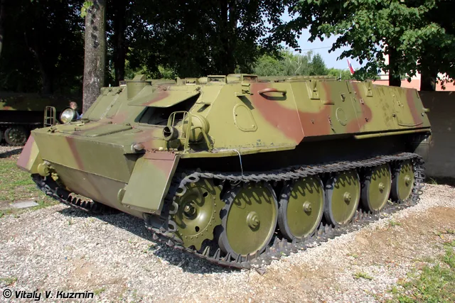 GT-MU, Amphibious tracked armored personnel and utility carrier, Armored Vehicles - view 1