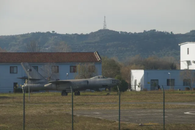 Harbin H-5 bomber, Twin-jet light bomber, Aircraft & UAVs - view 2