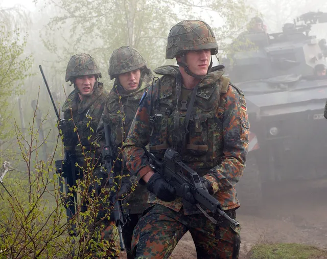 Heckler & Koch G36, 5.56 mm assault rifle, Infantry Weapons - view 1