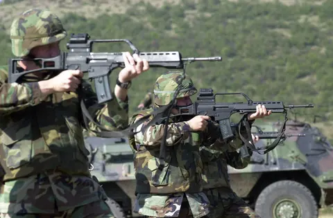 Heckler & Koch G36, 5.56 mm assault rifle, Infantry Weapons