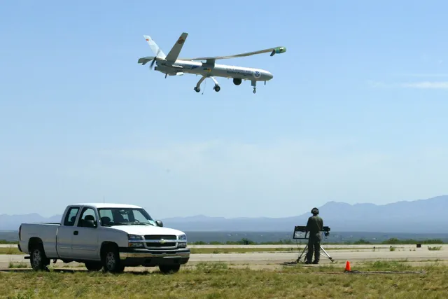 Hermes 450 armed unmanned aircraft, Multi-role tactical UAS, Aircraft & UAVs - view 2