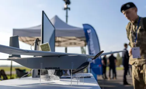 Hornet XR, Hand-launched reconnaissance UAV, Aircraft & UAVs