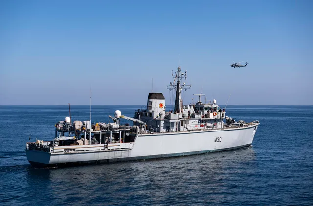 Hunt class mine countermeasure vessel, Mine countermeasures vessel class, Naval Systems - view 1