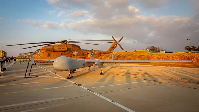 IAI Heron UAV, Medium-altitude long-endurance UAV, Aircraft & UAVs - view 1
