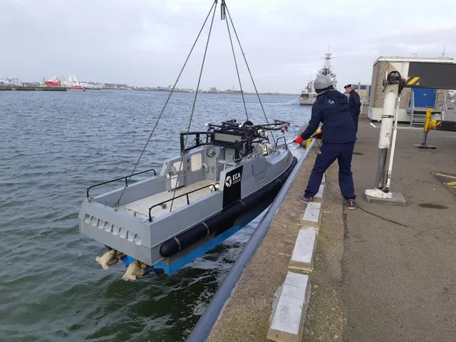 Inspector Mk2 Mine Countermeasures USV, Mine countermeasures unmanned surface vehicle, Naval Systems - view 1