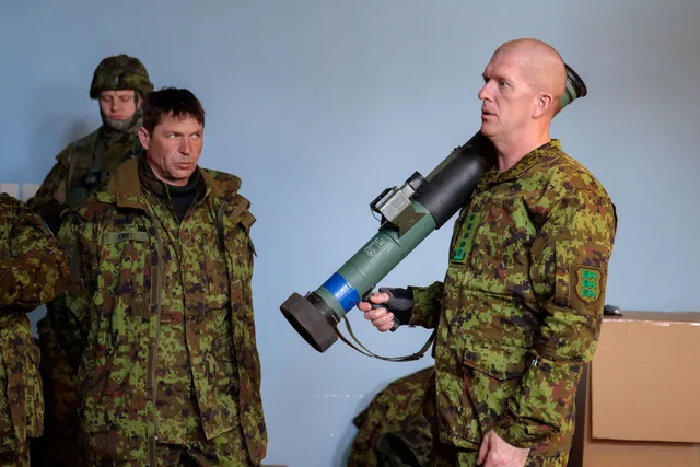 Instalaza C-90 / C90-CR, Disposable 90 mm shoulder-fired rocket launcher, Infantry Weapons - view 3