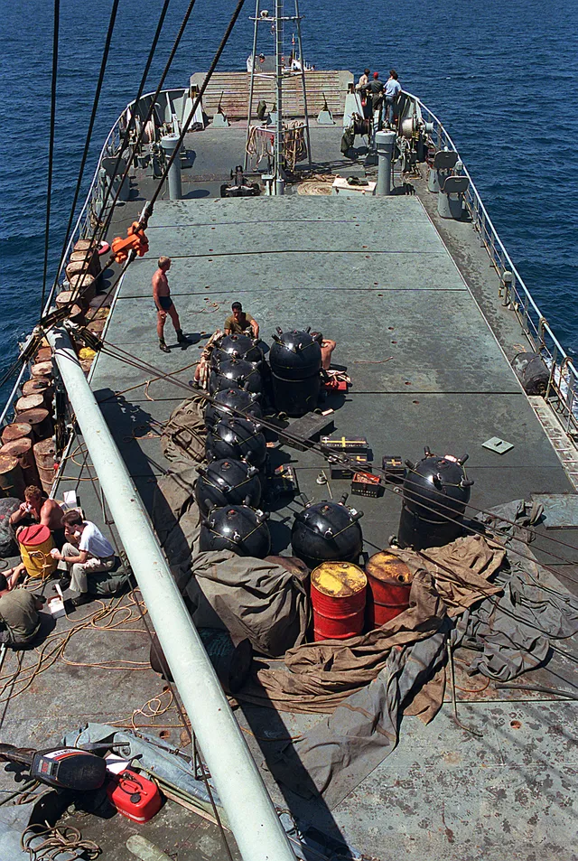 Iranian mine-laying vessel, Mine-laying vessel, Naval Systems - view 2