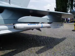 IRIS-T, Short-range air-to-air missile, Munitions