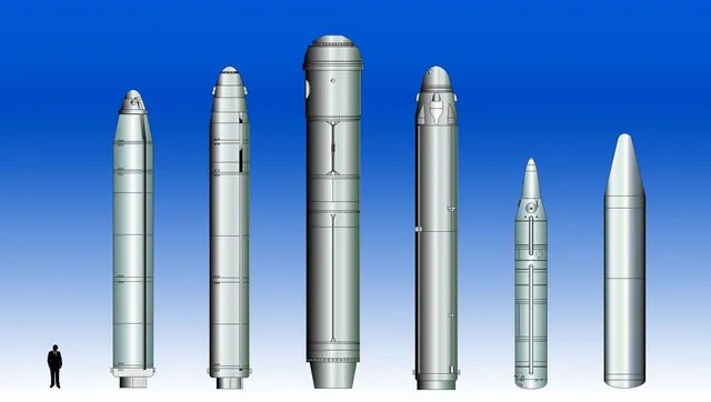 JL-2 submarine-launched ballistic missile, Submarine-launched ballistic missile, Munitions - view 1