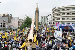 Kheibar Shekan ballistic missile, Medium-range ballistic missile, Munitions