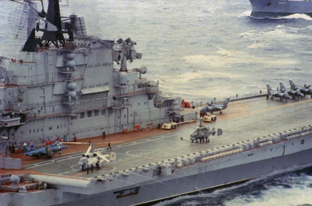 Kiev-class aircraft carrier, Heavy aircraft-carrying cruiser / VTOL aircraft carrier, Naval Systems - view 1
